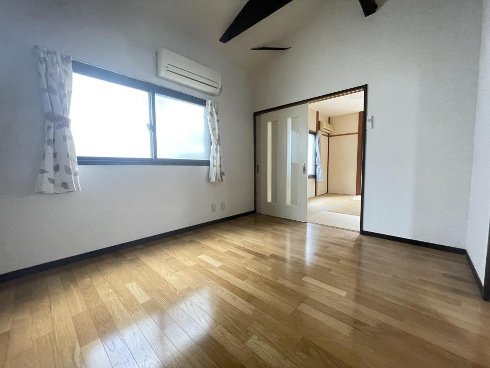 岩宿アパートの洋室