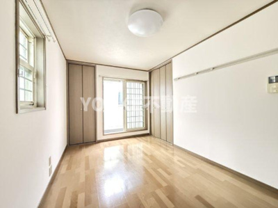 【居間・リビング】 | コートアベニュー | 別部屋の写真になります。現況優先