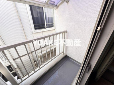 【バルコニー】 | コートアベニュー | 別部屋の写真になります。現況優先