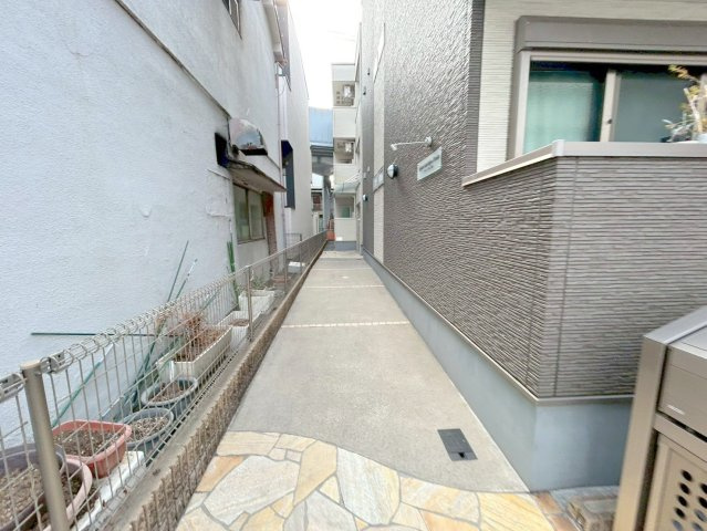 フジパレス上新庄Ⅱ番館のエントランス