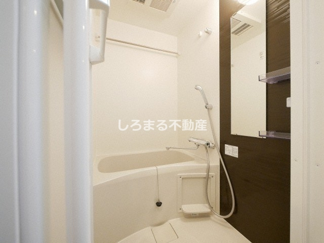 レジュールアッシュ天王寺舟橋の浴室