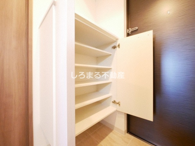 レジュールアッシュ天王寺舟橋の収納