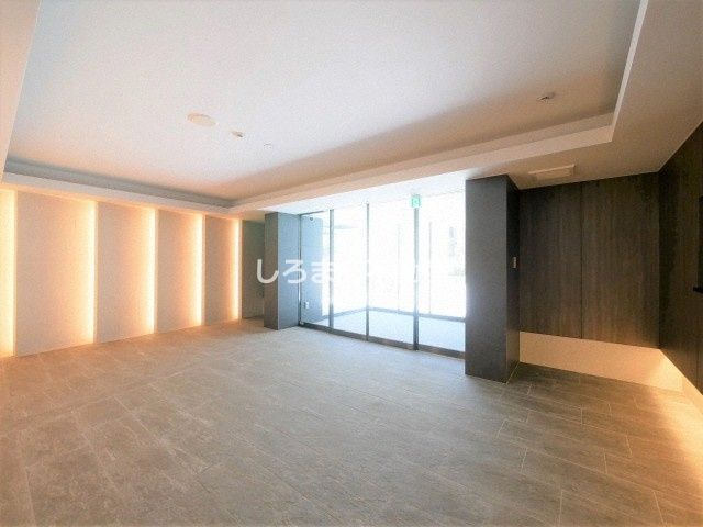 レジュールアッシュ天王寺舟橋のロビー