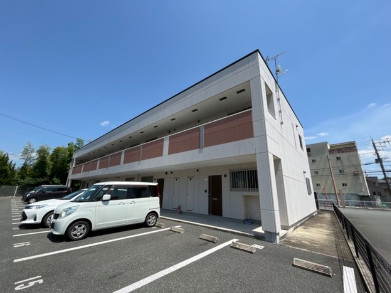 アーバンライフ１2の駐車場