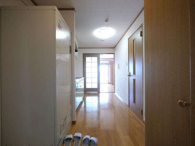 新深江池田マンションの玄関