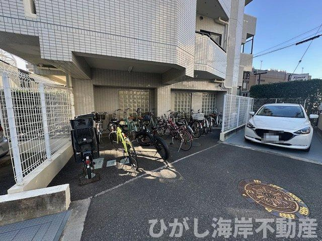 クリオ平塚十番館の駐輪場|敷地内駐輪場