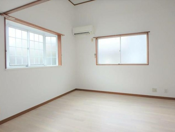 ココパームスの居間・リビング