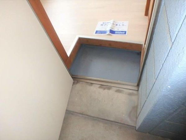 ココパームスの玄関