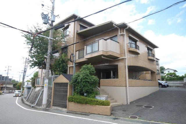 グランドゥール平井の外観