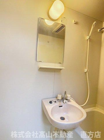 どんどんハウスの洗面所