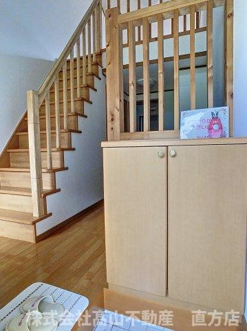 どんどんハウスの玄関