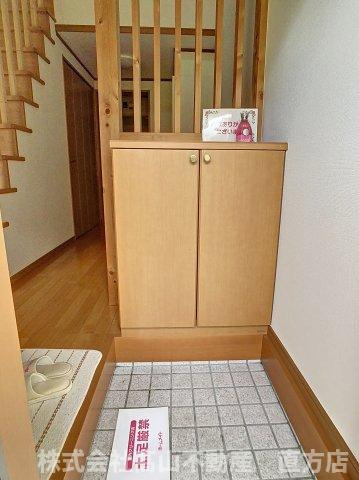 どんどんハウスの玄関