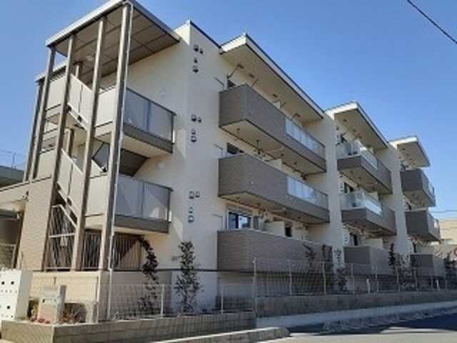 スプレッド与野の外観|オシャレな外観です。