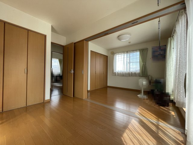 中古戸建・中古住宅　郡山市大槻町下町東　大槻小学校・大槻中学校の洋室|各居室収納スペースあり！ご家族構成の変化に合わせて多様に間取り変更が可能なご自宅です。