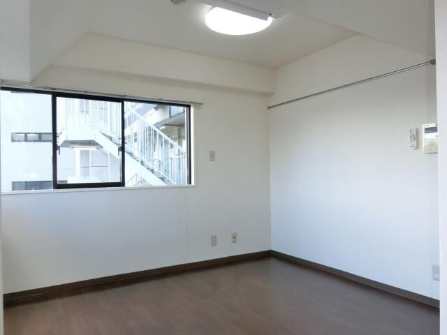 スカイコート池袋第２