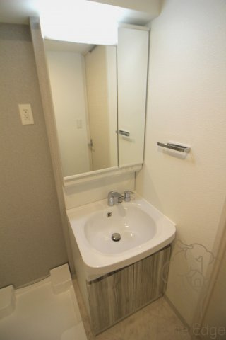 S-RESIDENCE新大阪Rishの独立洗面台