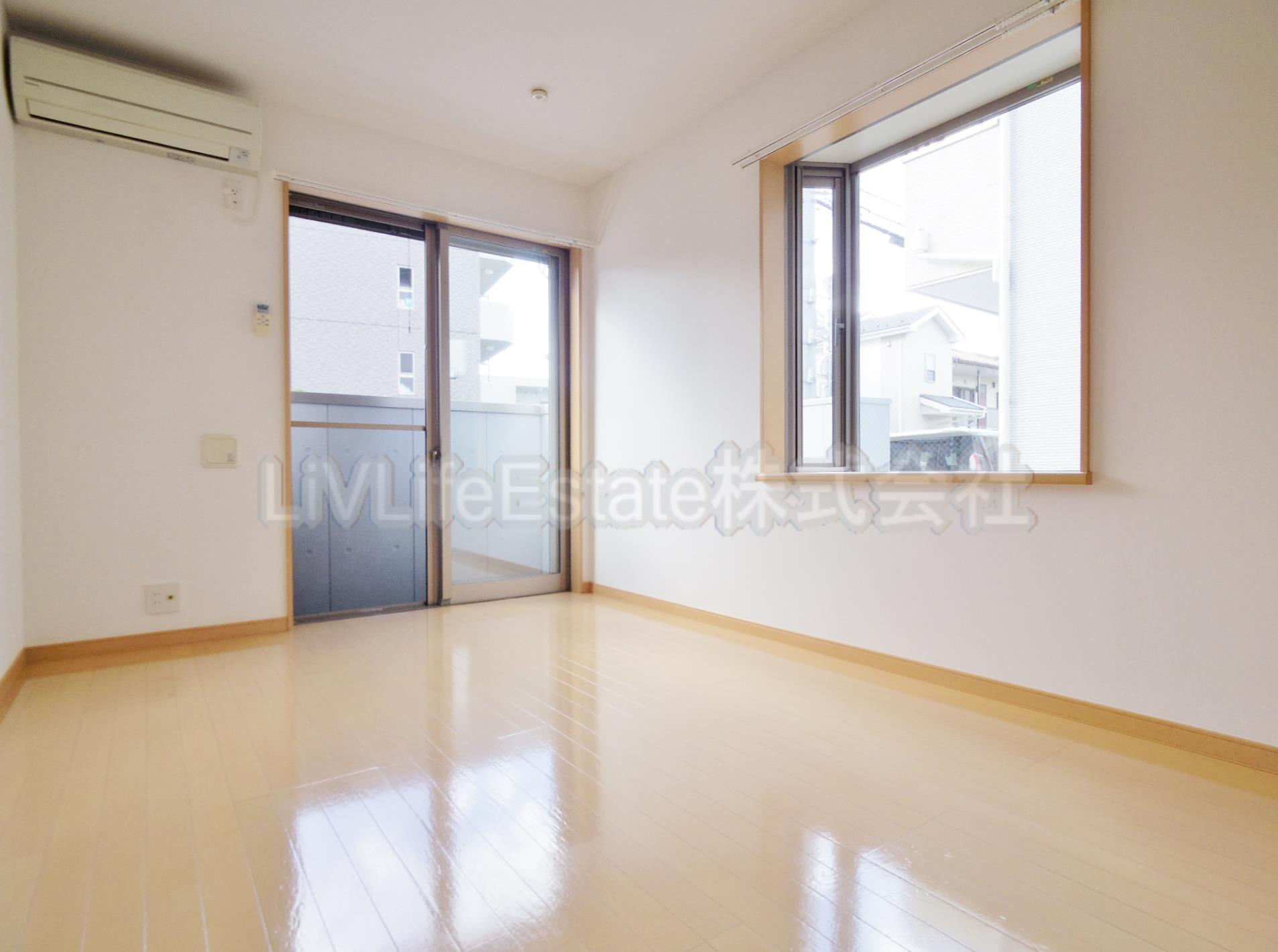 THホームの居間・リビング