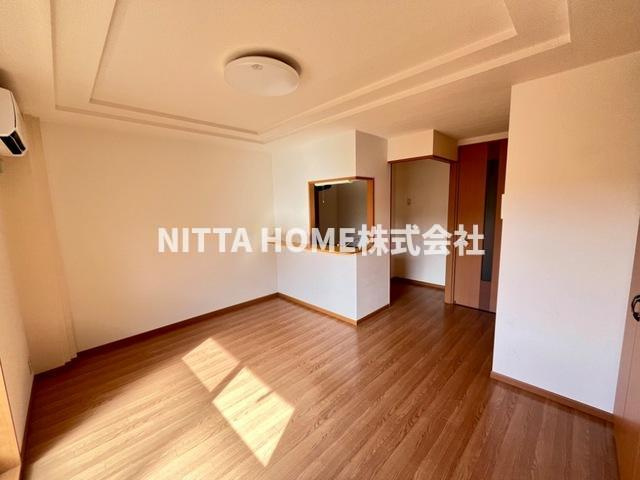 明和マンションⅡの居間・リビング|※照明は設置がない可能性がございます