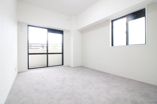 サーラシティ大樹寺の洋室