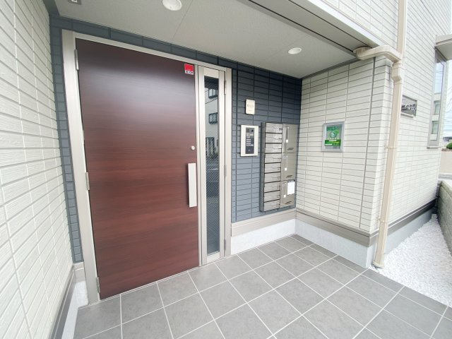 ラポーム北戸田のエントランス