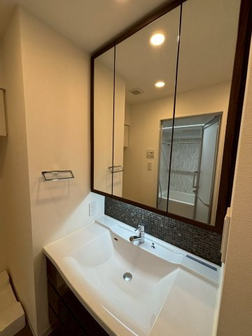 ライトテラス新宿御苑の洗面所