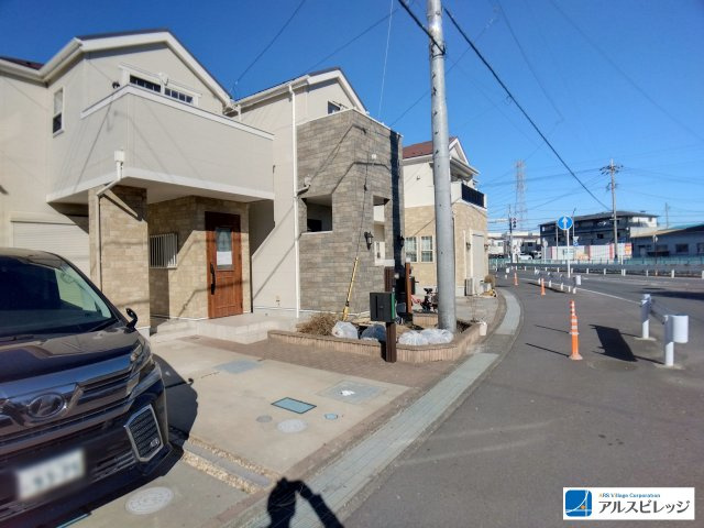 中古戸建／志木市下宗岡1丁目の前面道路含む現地写真