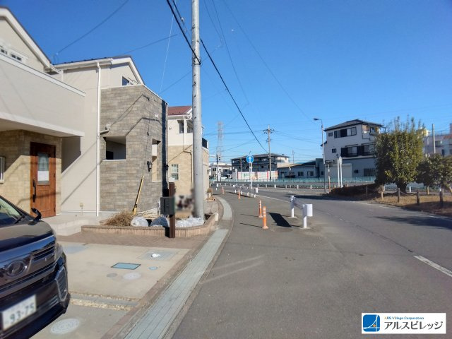 中古戸建／志木市下宗岡1丁目の前面道路含む現地写真