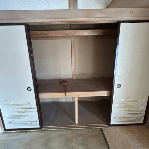 登別市柏木町２丁目14-8戸建の収納