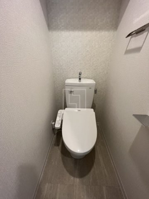 【トイレ】 | エスリードレジデンス本町パークフロント | エスリードレジデンス本町パークフロント　温水洗浄便座