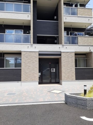 アルコバレーノⅡのエントランス|落ち着いたエントランスです