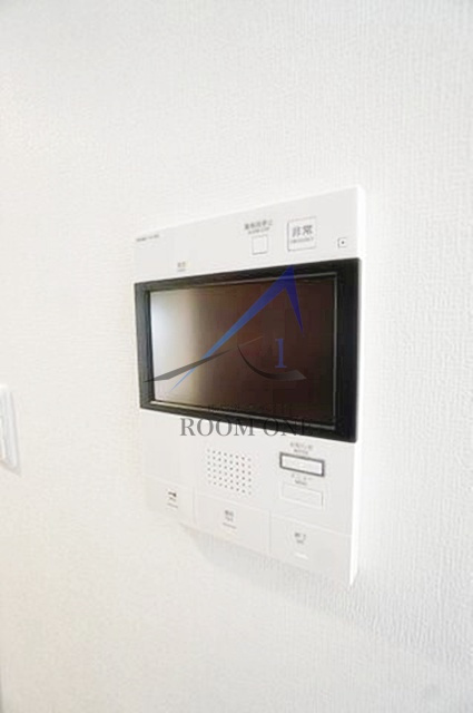 ＧＥＮＯＶＩＡ横浜鶴見市場ｓｋｙｇａｒｄｅｎのセキュリティ|モニター付きインターホンです。