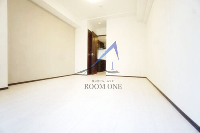 ＧＥＮＯＶＩＡ横浜鶴見市場ｓｋｙｇａｒｄｅｎの居間・リビング|洋室のお部屋です。