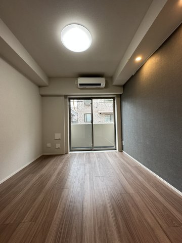 コンシェリア目黒本町 ＴＨＥ ＲＥＳＩＤＥＮＣＥの居間・リビング|こちらの居間で趣味の時間をお楽しみください