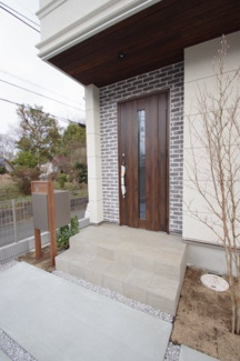 【エントランス】 | 【仲介手数料無料！！】稲城市坂浜　新築戸建て（全11棟）11号棟　5480万円