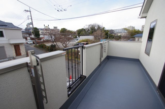 【バルコニー】 | 【仲介手数料無料！！】稲城市坂浜　新築戸建て（全11棟）11号棟　5480万円