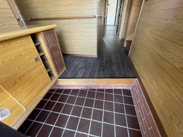 大網白里市木崎貸戸建の玄関