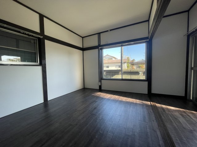 大網白里市木崎貸戸建の居間・リビング