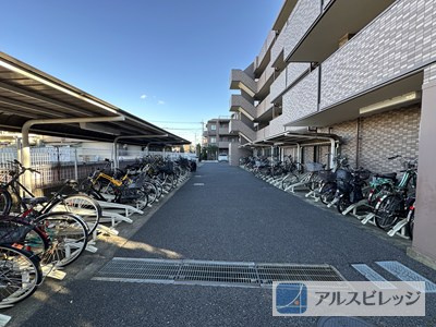 ロイヤルステージ朝霞のその他|駐輪場
