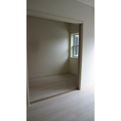 【寝室】 | ブライズメゾン鷺宮 | きれいなフローリング。