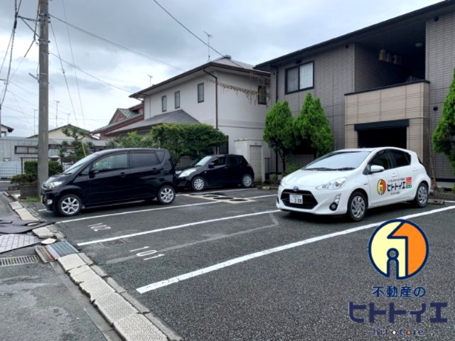 サンガーデン吉田の駐車場
