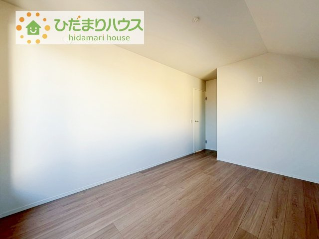 【寝室】 | 我孫子市寿4期　新築戸建　1号棟 | 大きなベッドを置いても余裕の広さの主寝室♪