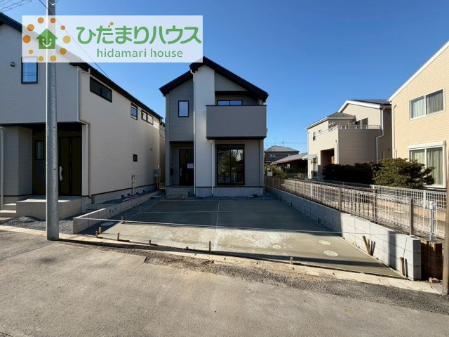 【駐車場】 | 我孫子市寿4期　新築戸建　1号棟 | ゆったりとしたカースペースで、ファミリーカーや軽自動車もラクラク駐車出来ますね♪