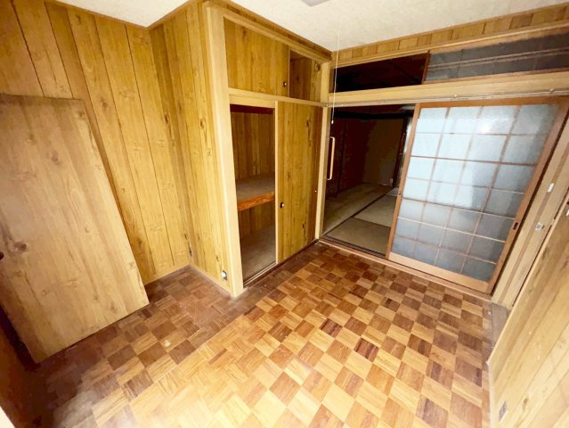 西ノ京南円町