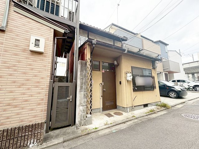 西ノ京南円町
