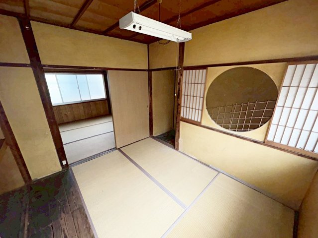 西ノ京南円町