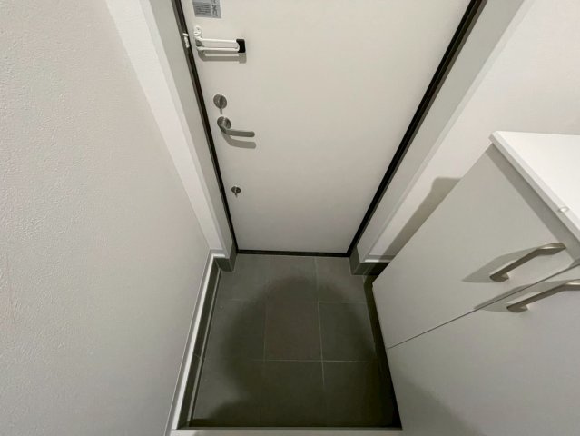EIJU粉浜駅前の玄関