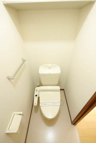 パンシオン・クレール　B棟のトイレ|※同タイプの部屋写真です