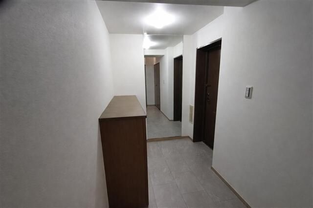 ガーデンハイツ小平１番館のエントランス