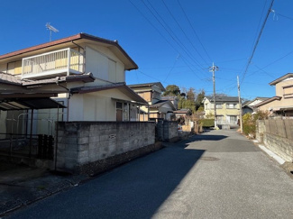 【前面道路含む現地写真】 | 木更津市八幡台　土地　木更津駅 | 安心の更地渡しです。解体費用・手間一切不要です！
お好みのハウスメーカーで建築していただけます。高低差なしの整形地なので外構費用を抑えて自由に設計可能です。こだわりのマイホームを実現していただけます♪
