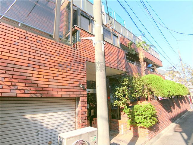 第3シンエイハイムの外観